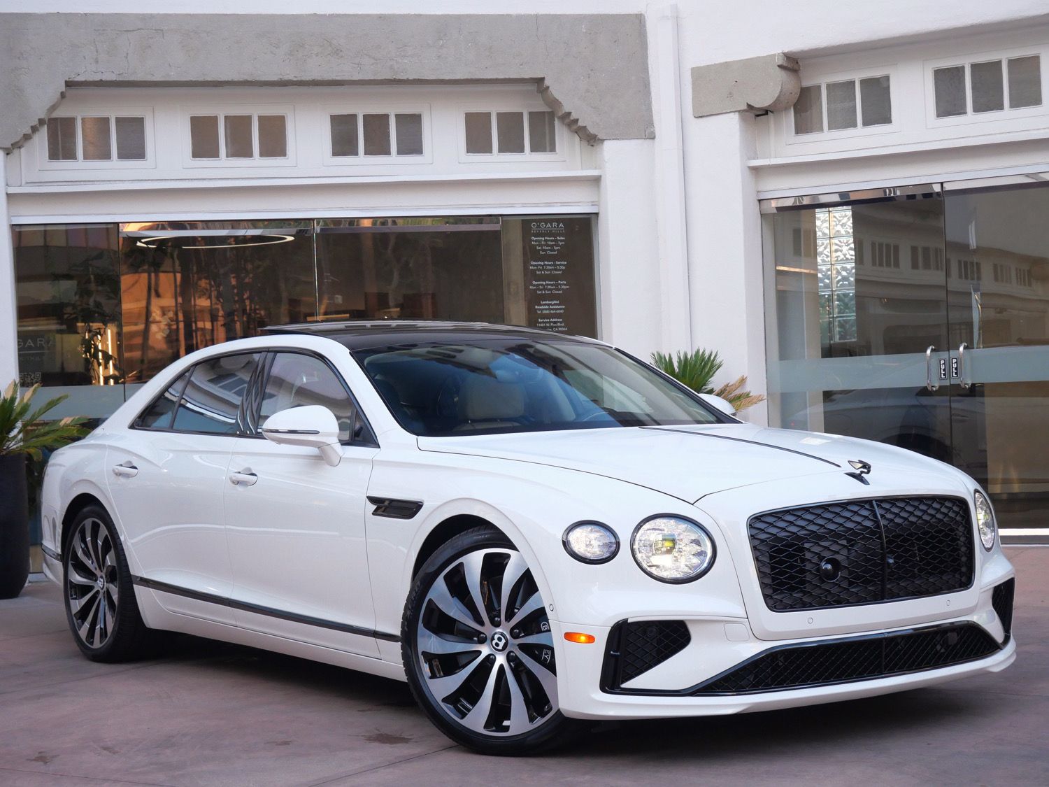 2026 Bentley Flying Spur's photo