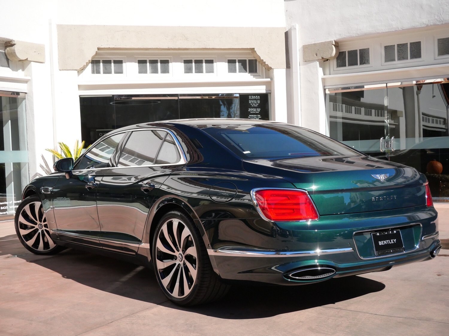2026 Bentley Flying Spur Azure photo 2