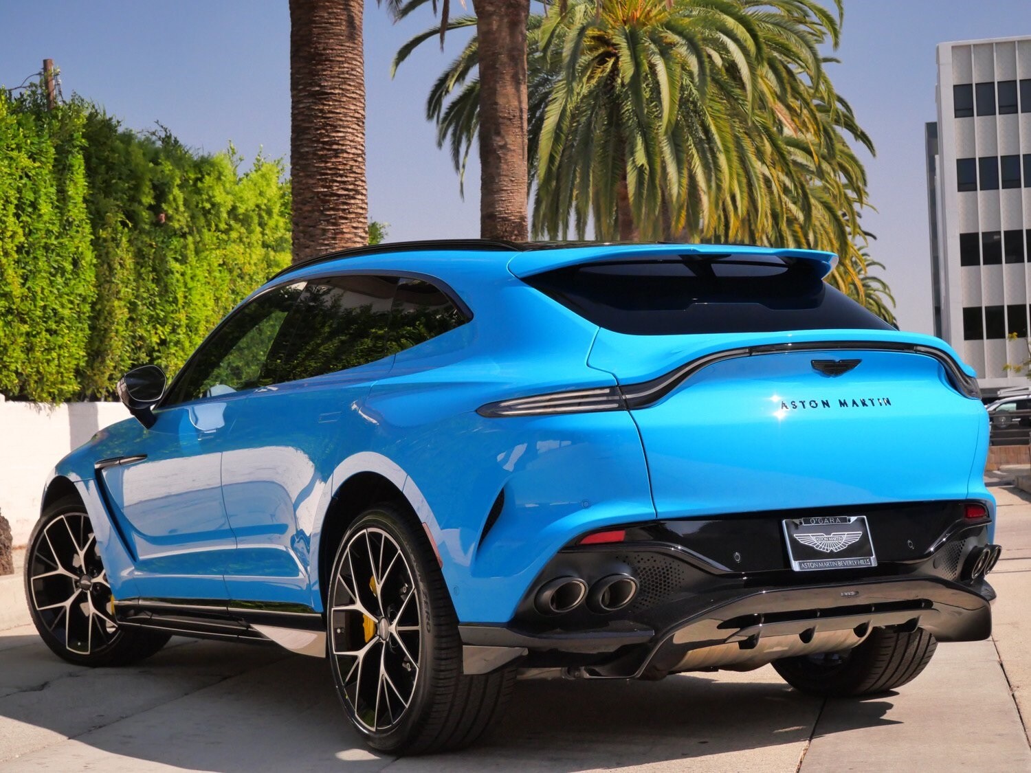 2025 Aston Martin DBX DBX707 photo 2