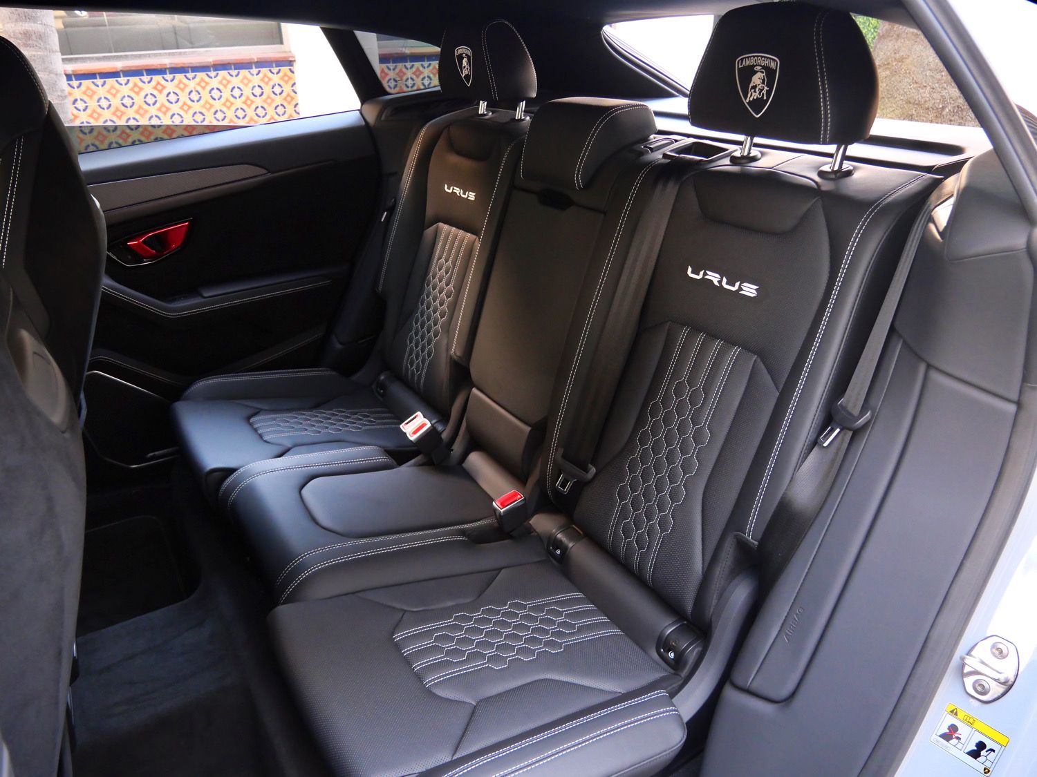 2024 Lamborghini Urus Performante photo 5