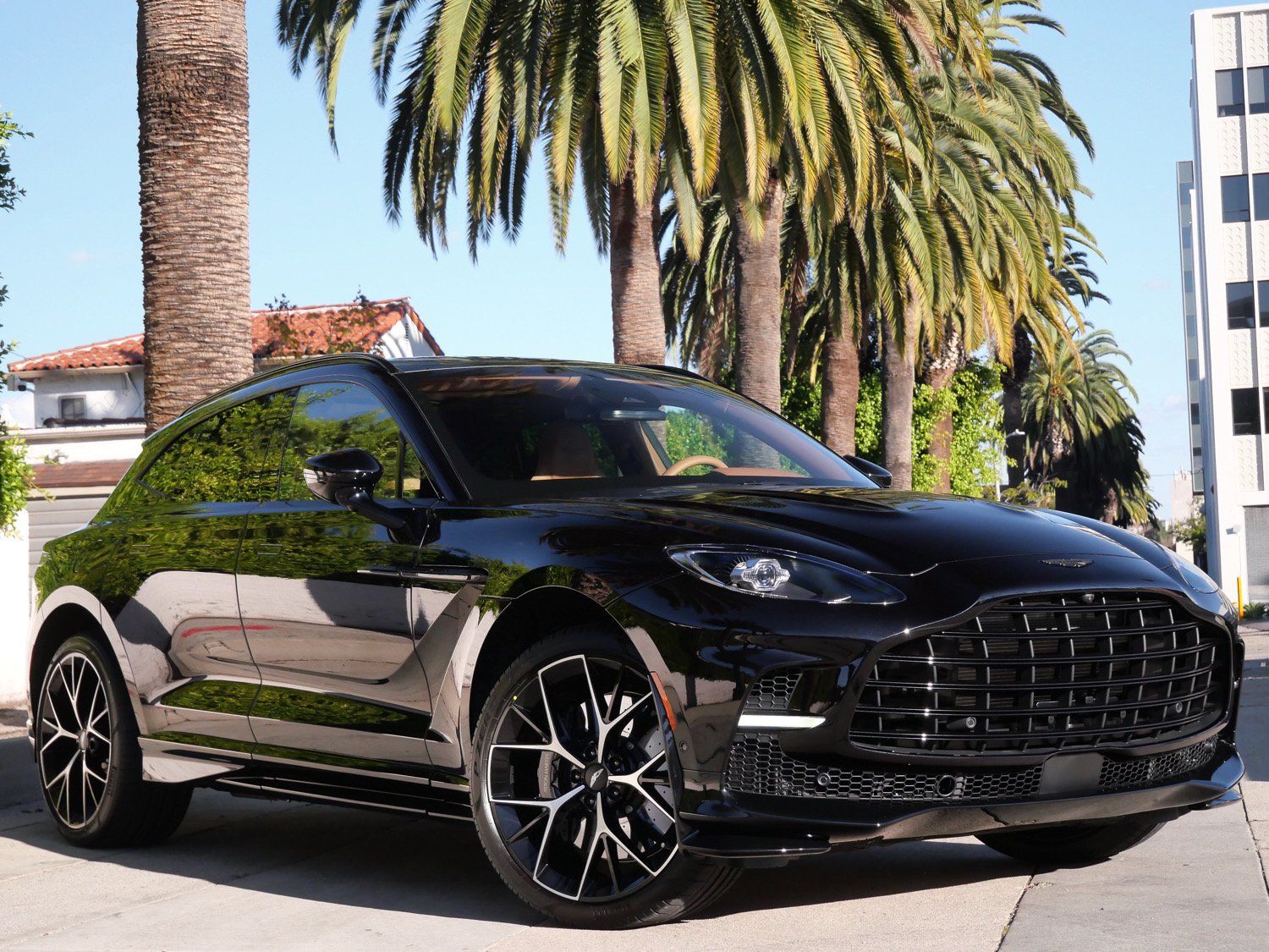 2026 Aston Martin DBX