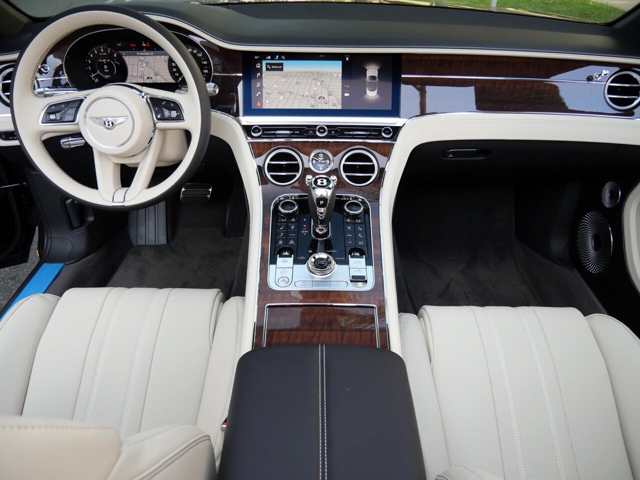 2026 Bentley Continental GTC photo 4