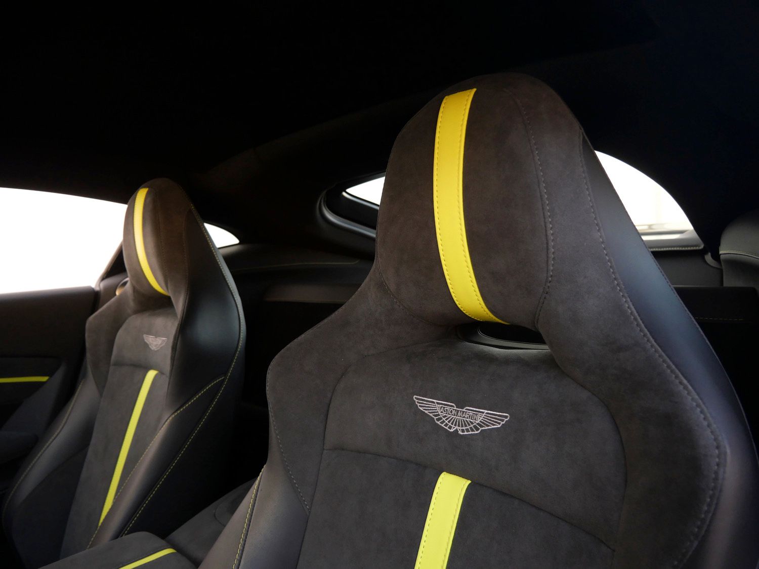 2023 Aston Martin Vantage F1 Edition photo 4