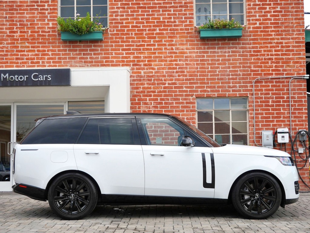 Used 2023 Land Rover Range Rover SE SUV