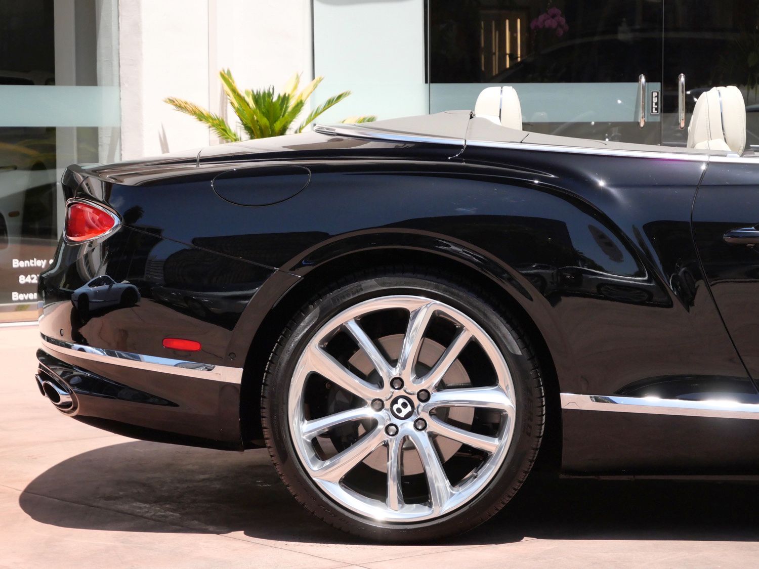 2023 Bentley Continental GT Azure photo 3