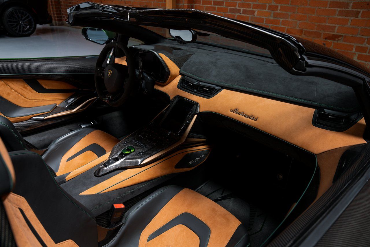 2021 Lamborghini Sian photo 3