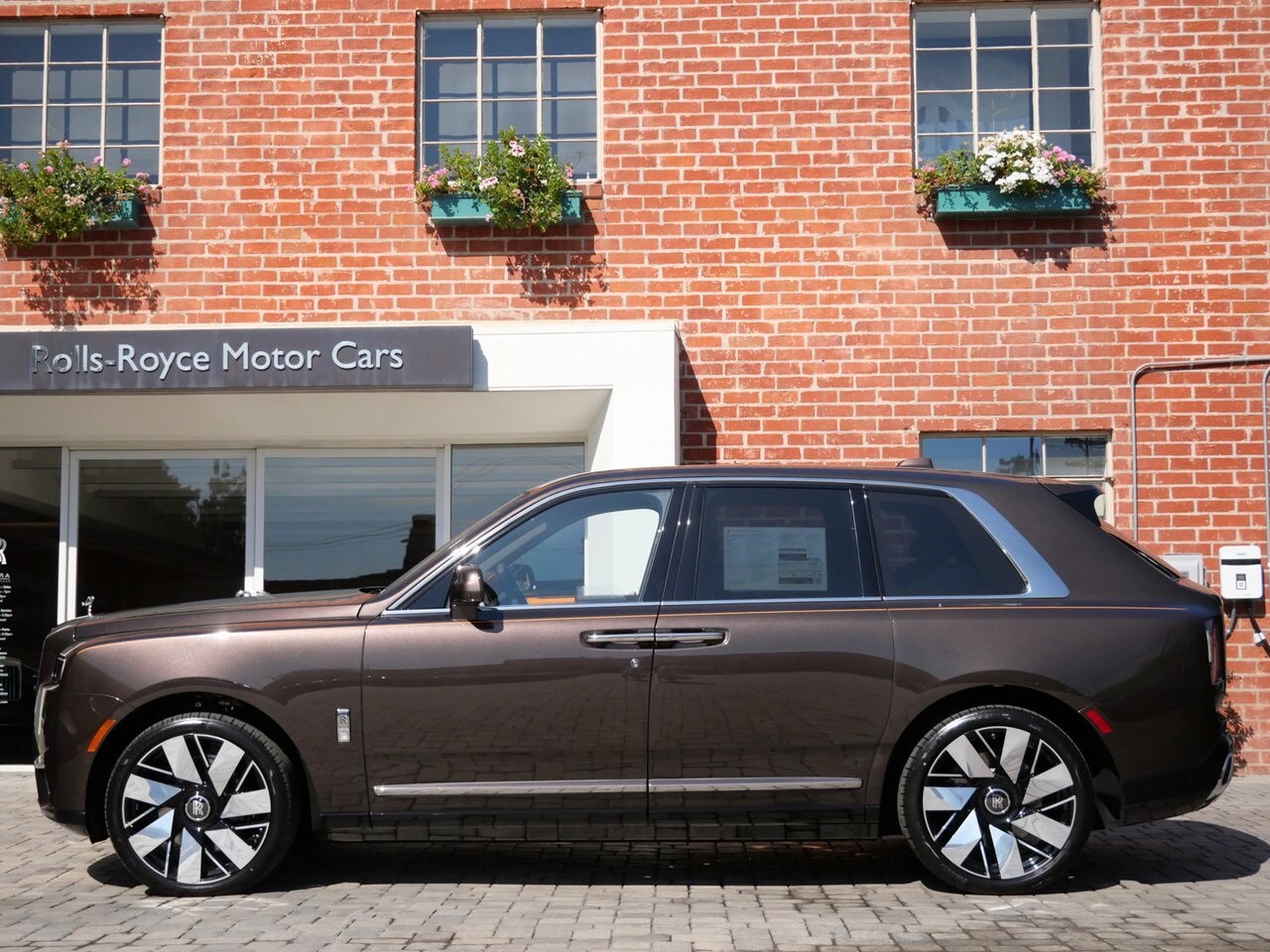 2026 Rolls Royce Cullinan RR photo 3