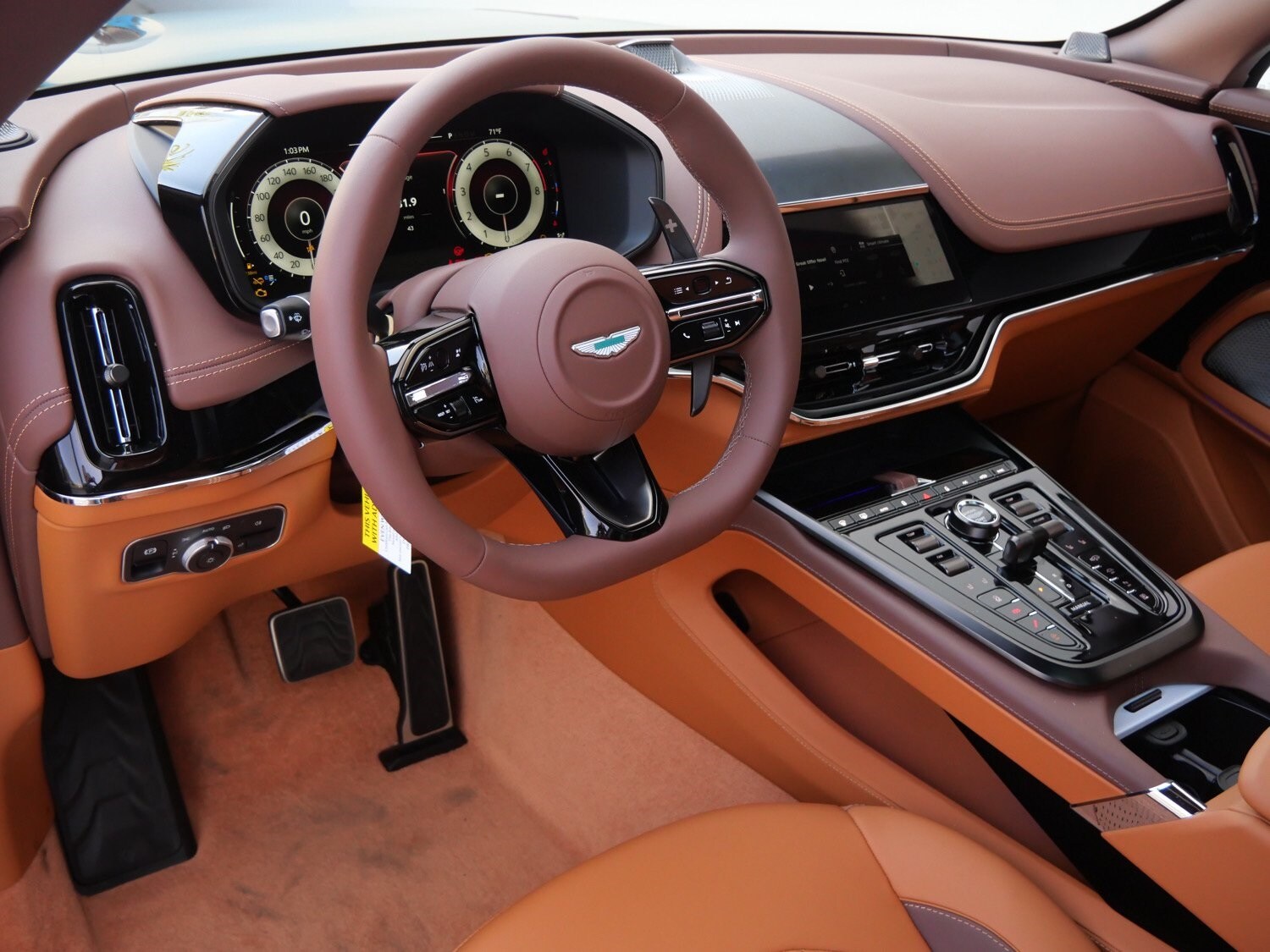 2025 Aston Martin DBX DBX707 photo 3