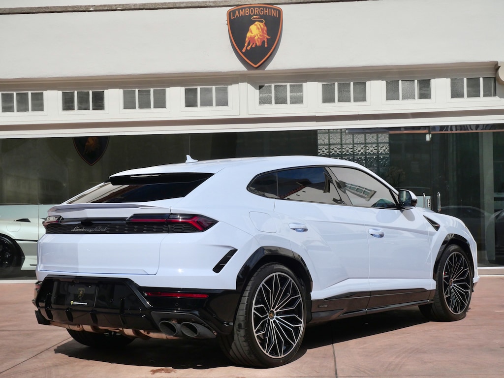 Used 2026 Lamborghini Urus SE SUV