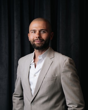 Staff member Aleksandr Verniss from 3325225a1aca