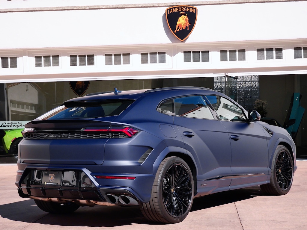 Used 2025 Lamborghini Urus SE SUV