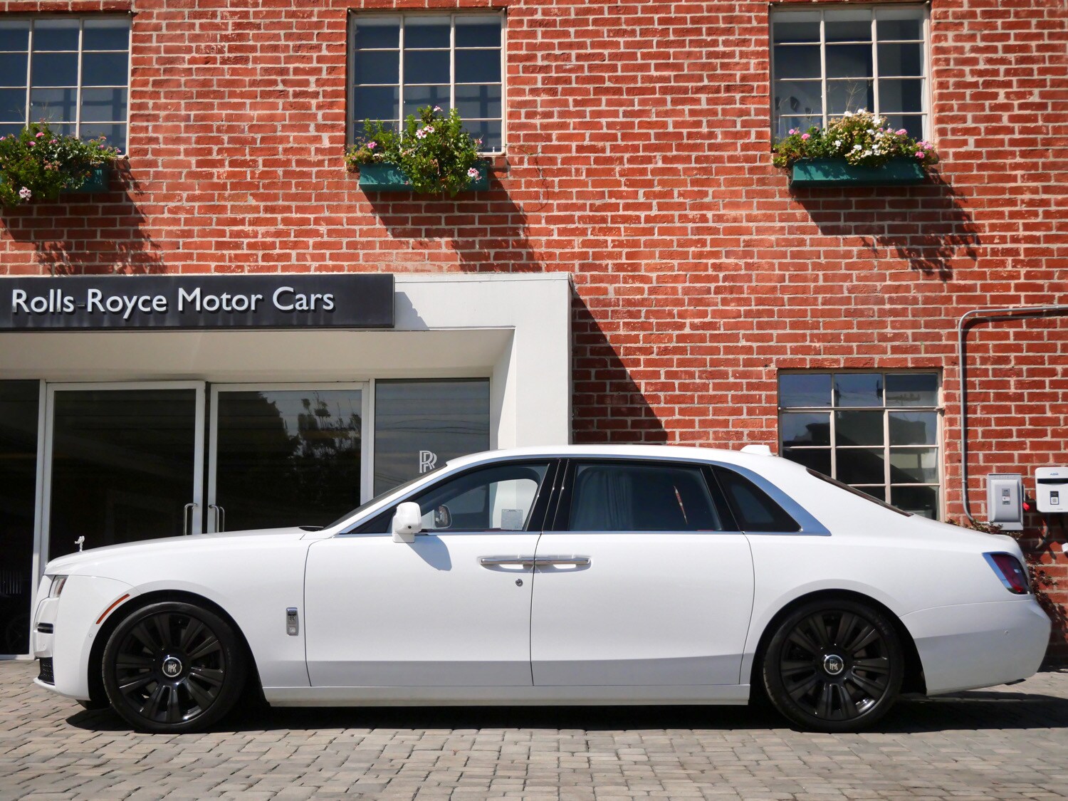2022 Rolls Royce Ghost EWB photo 3