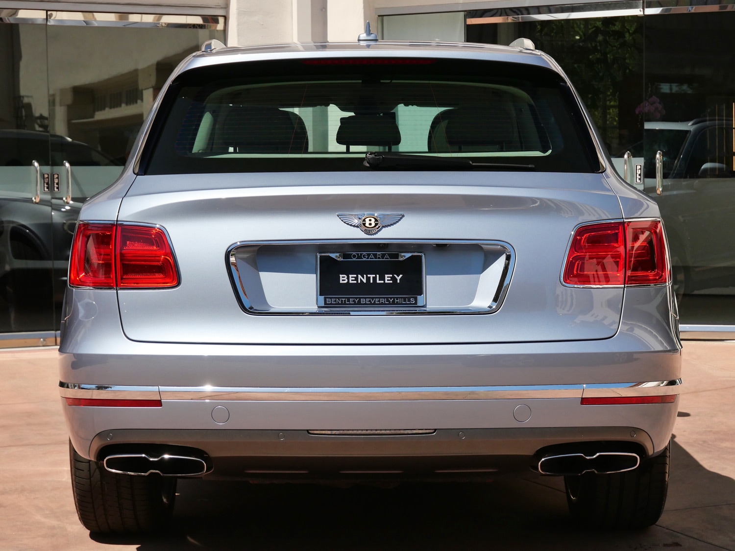 2019 Bentley Bentayga V8 photo 3