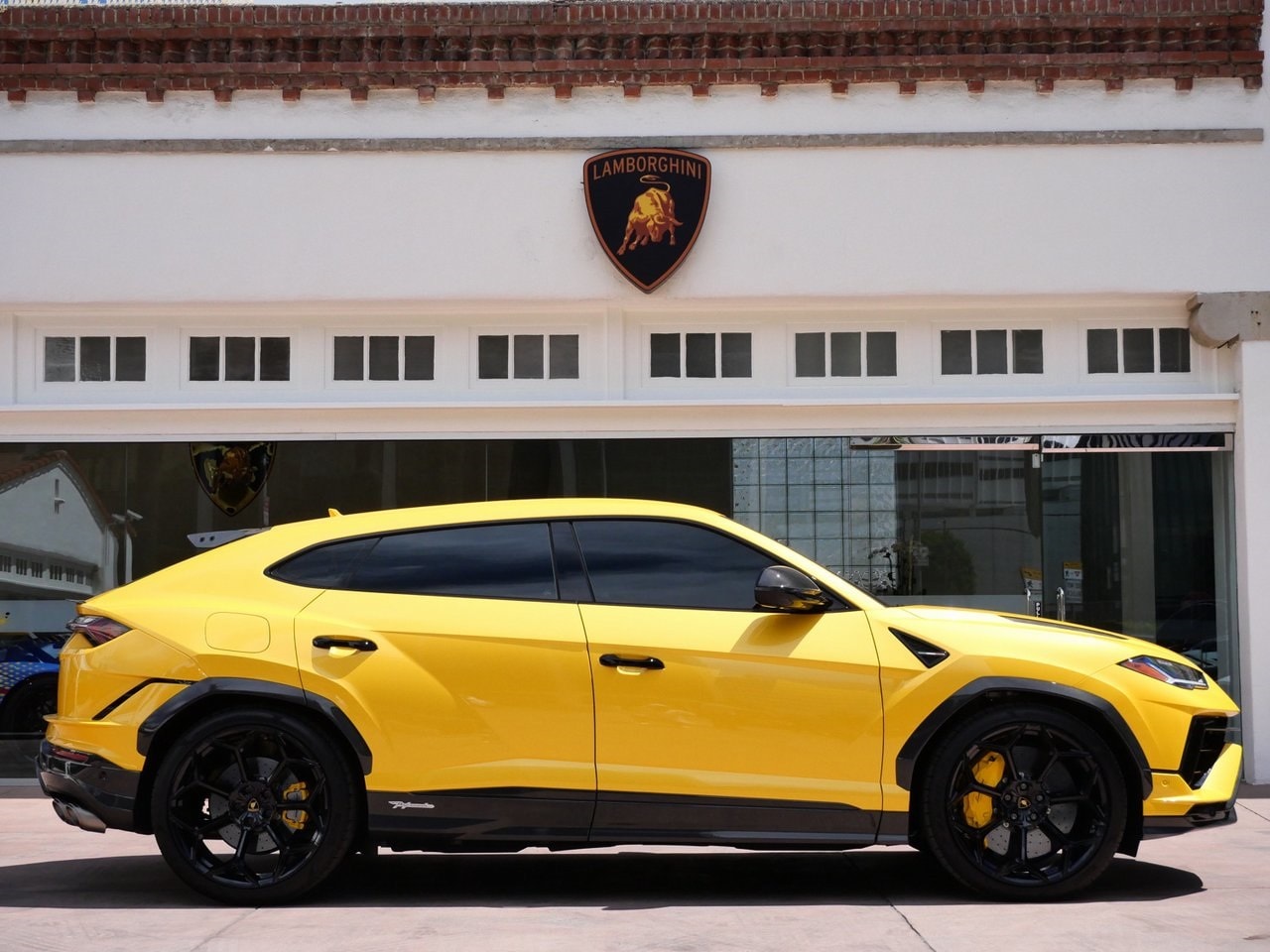 Certified 2024 Lamborghini Urus Performante with VIN ZPBUC3ZL2RLA34260 for sale in Beverly Hills, CA