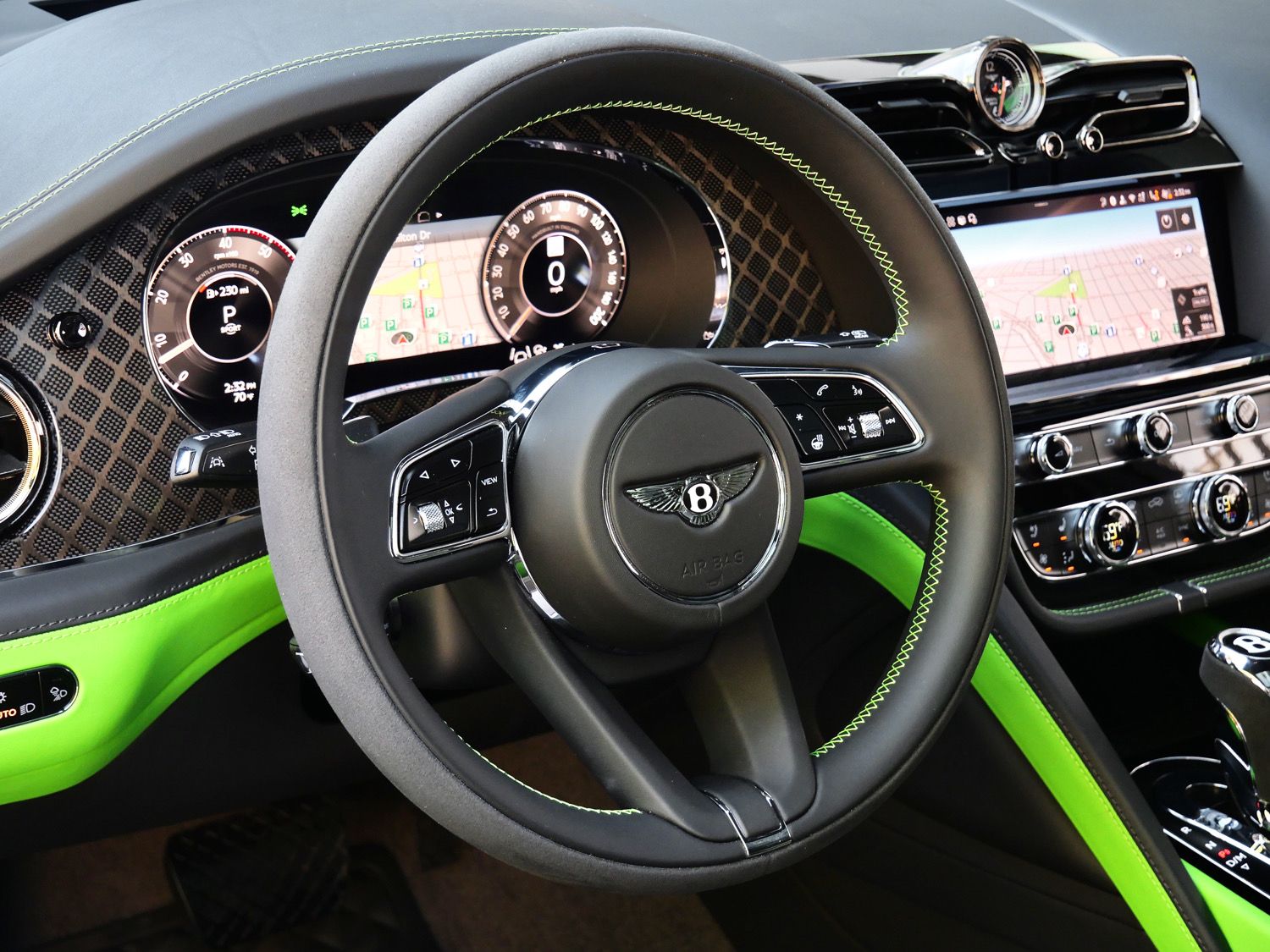 2025 Bentley Bentayga Black Edition - Photo 9