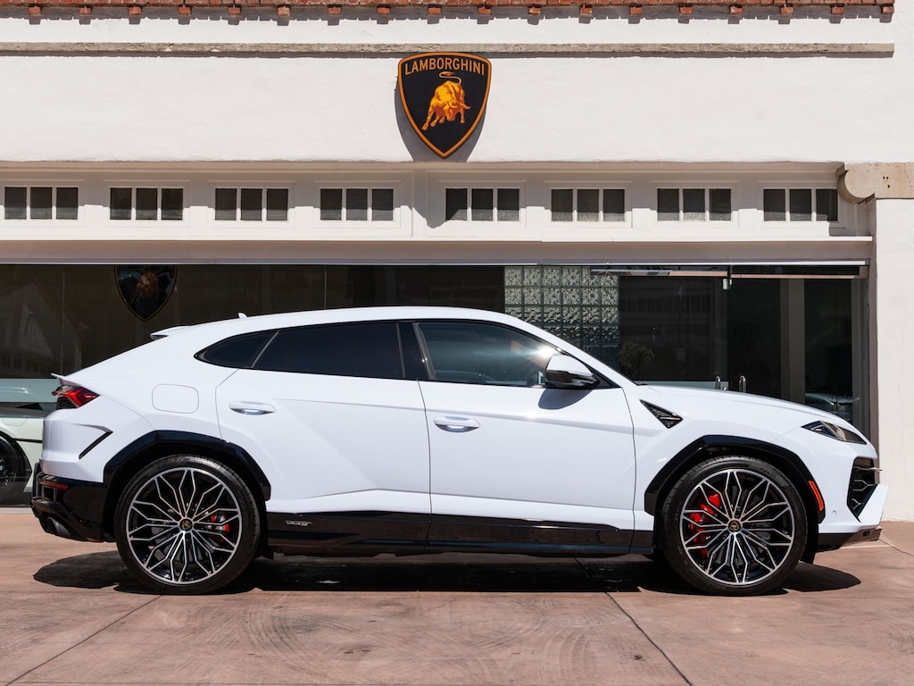 Used 2026 Lamborghini Urus SE SUV