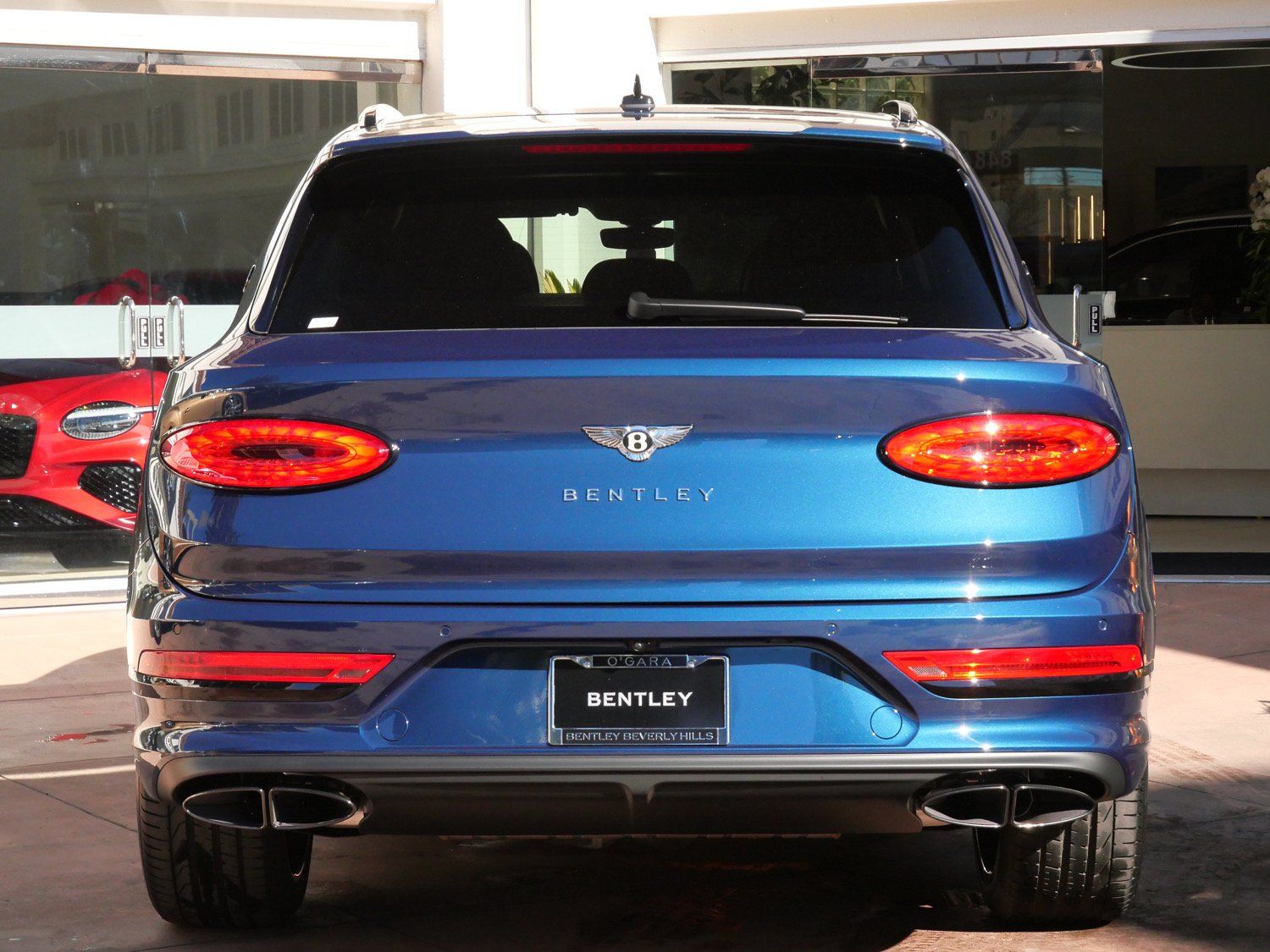 2025 Bentley Bentayga EWB photo 6