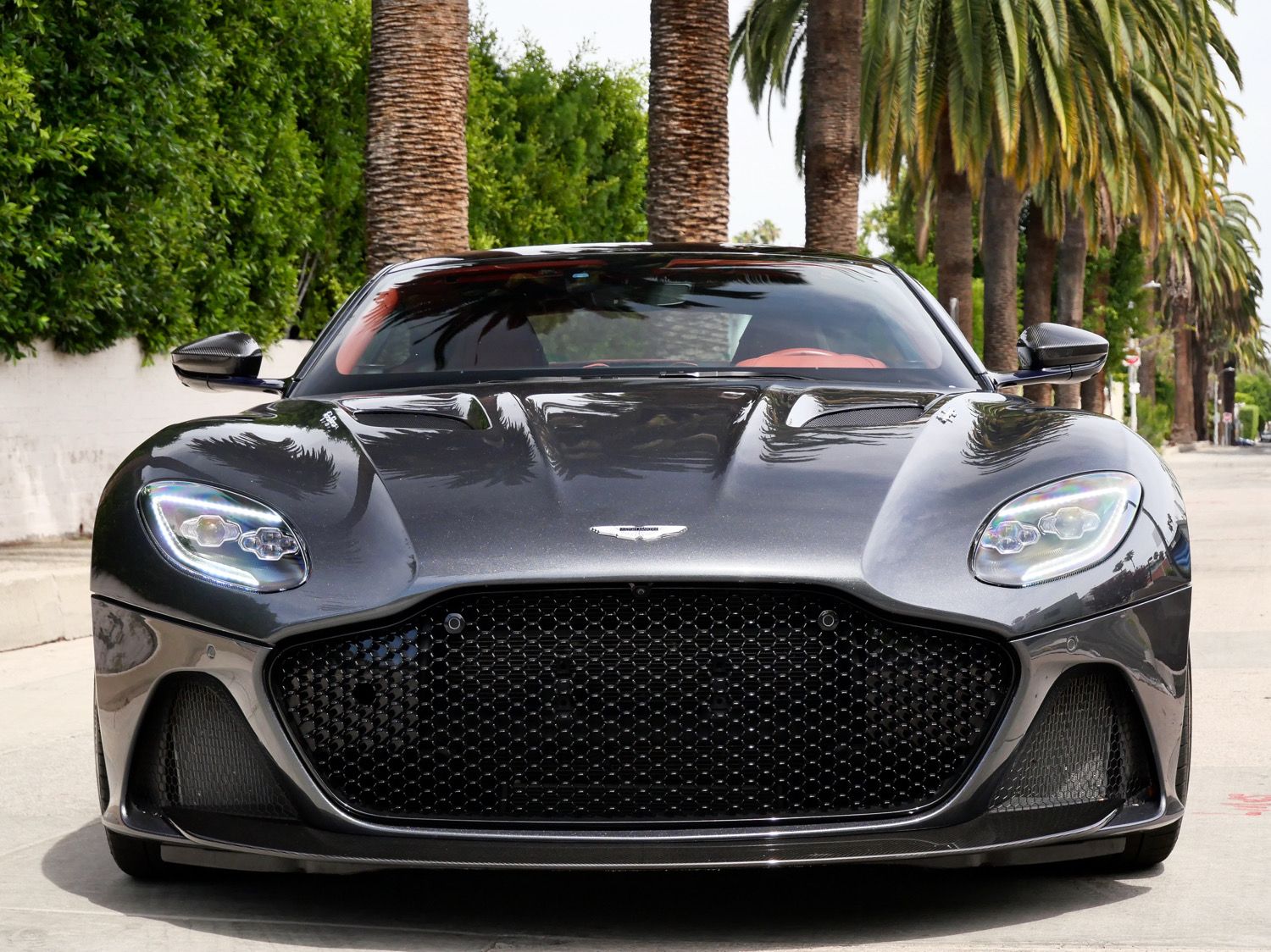 2019 Aston Martin DBS Superleggera photo 6