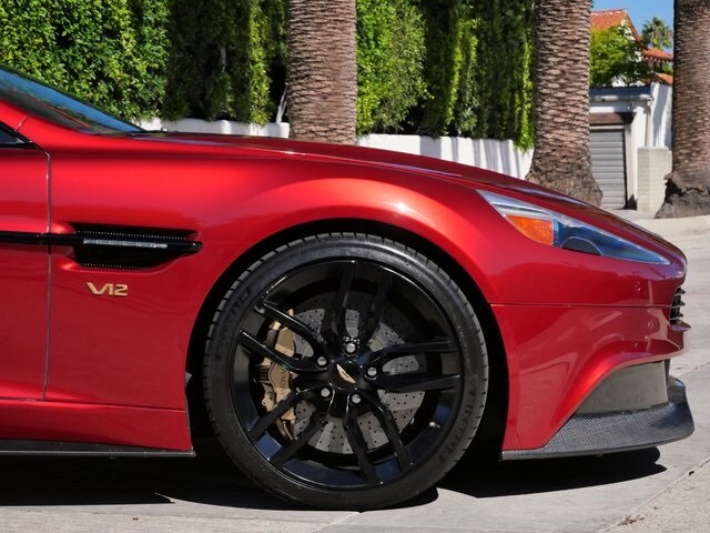 2015 Aston Martin Vanquish VH3 photo 4