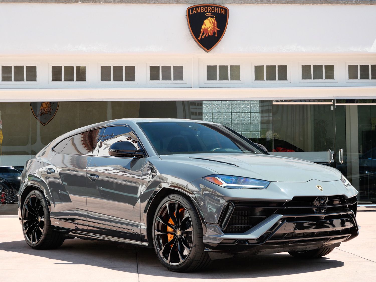 2023 Lamborghini Urus S
