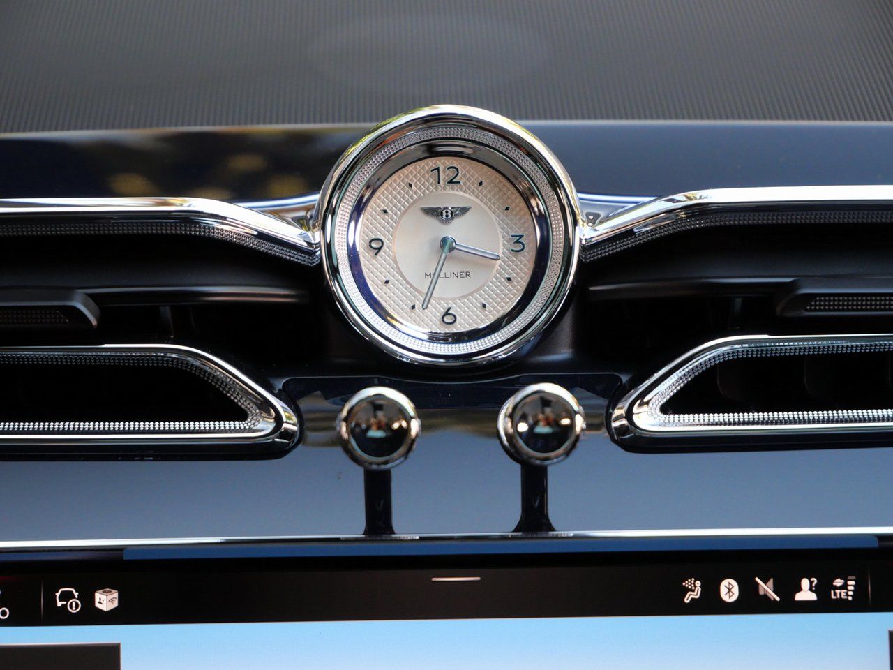 2025 Bentley Bentayga Mulliner - Photo 27