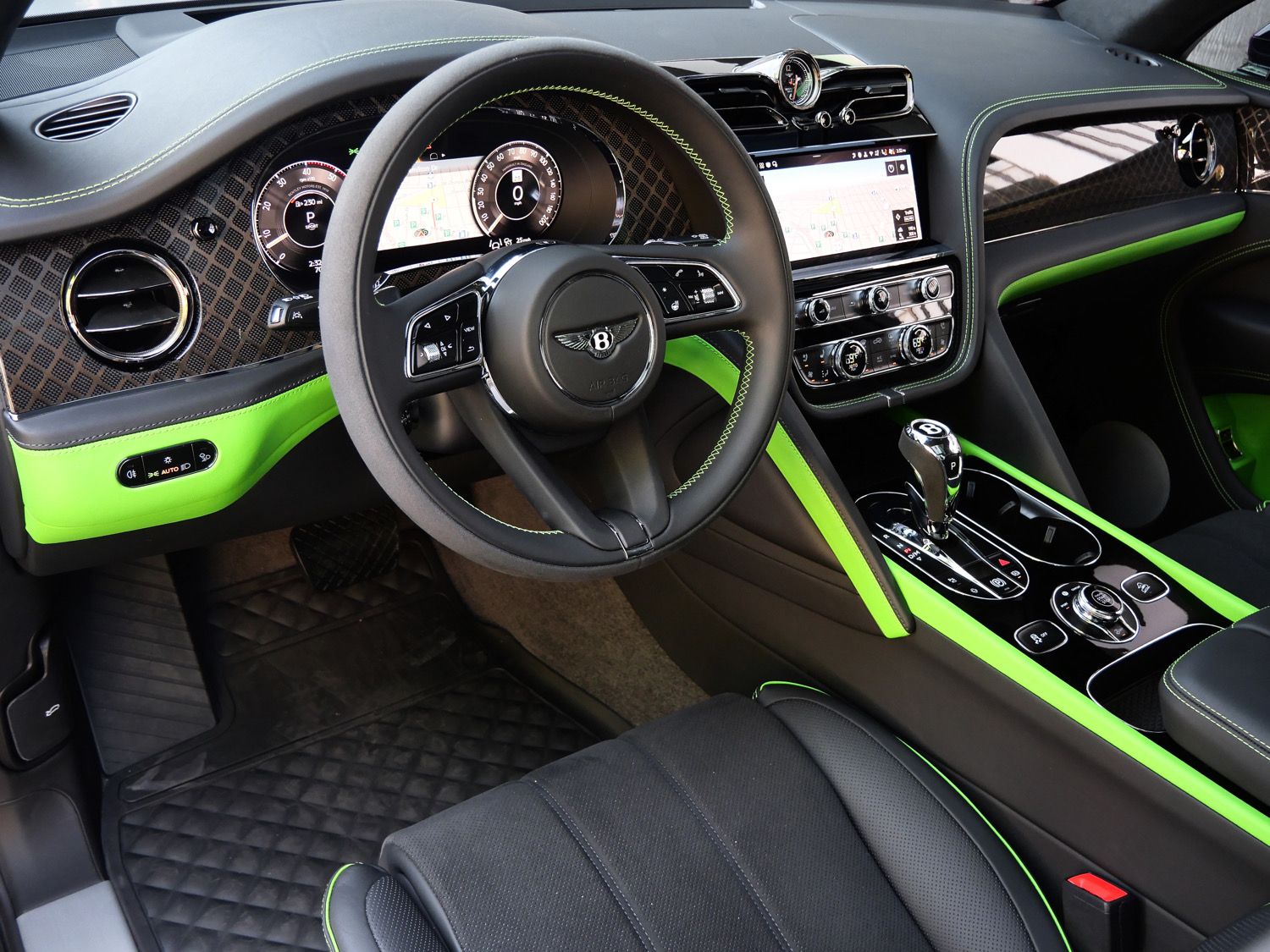 2025 Bentley Bentayga Black Edition - Photo 7