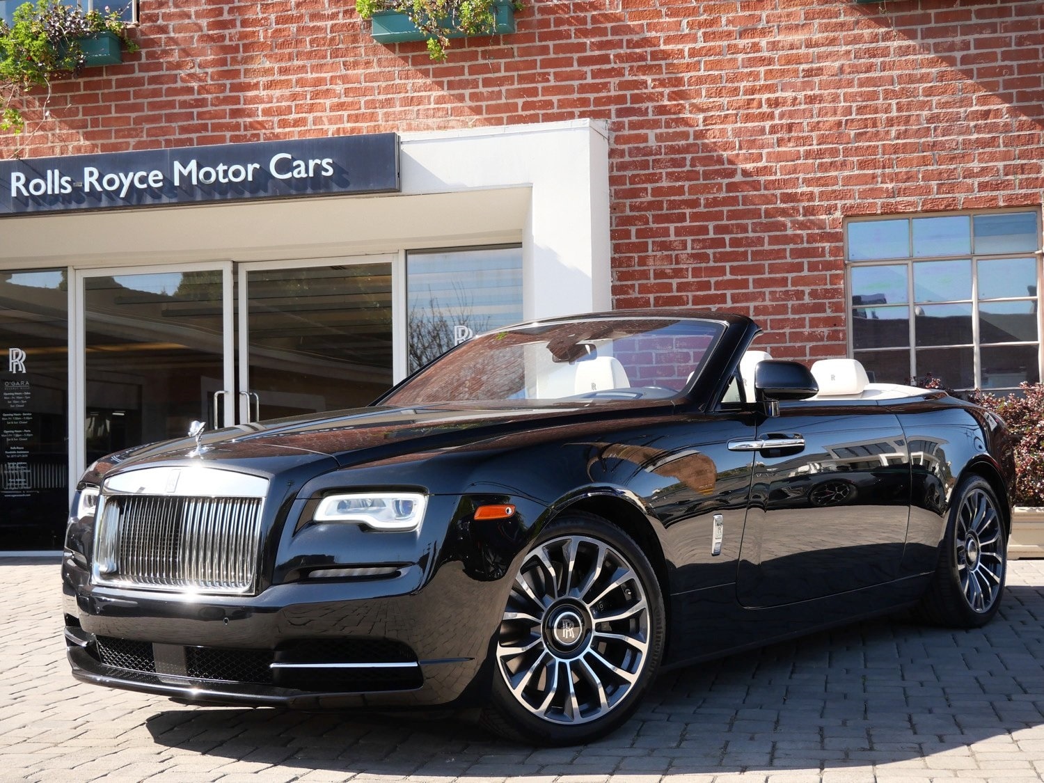 2018 Rolls-Royce Dawn Convertible 