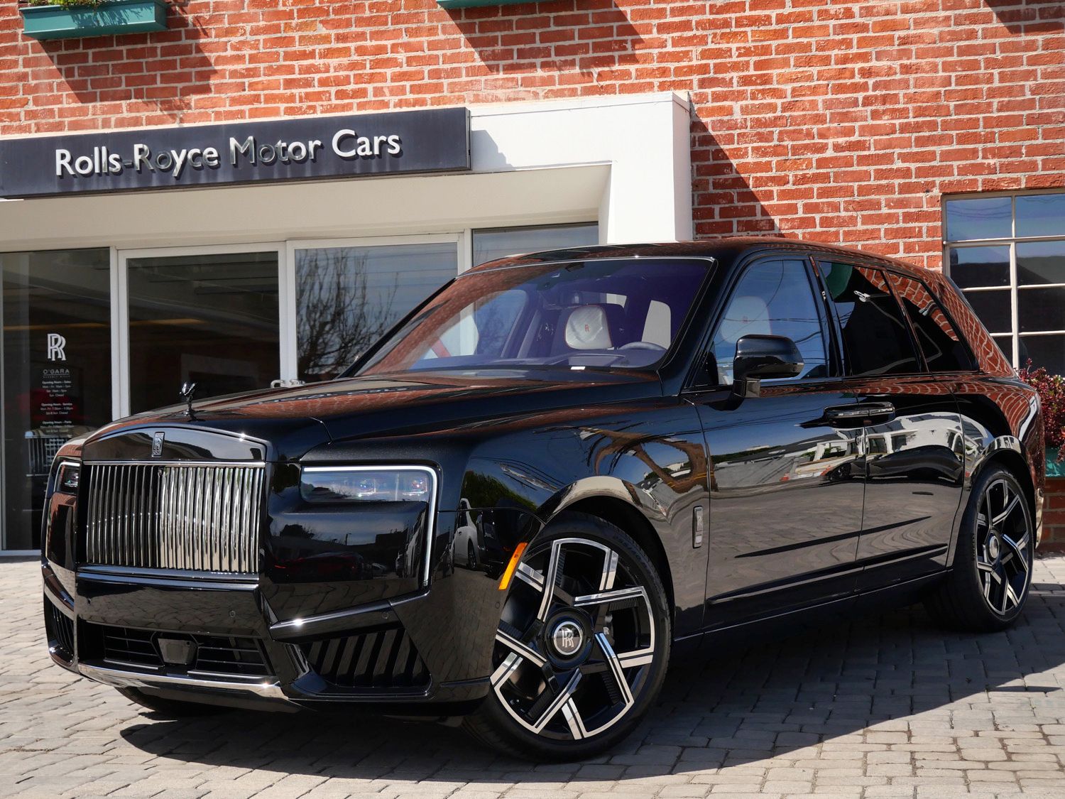 2026 Rolls-Royce Cullinan Black Badge's photo