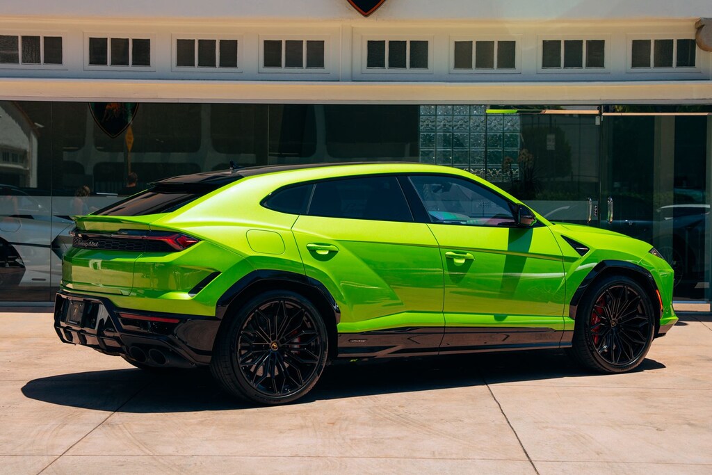 Used 2026 Lamborghini Urus SE SUV