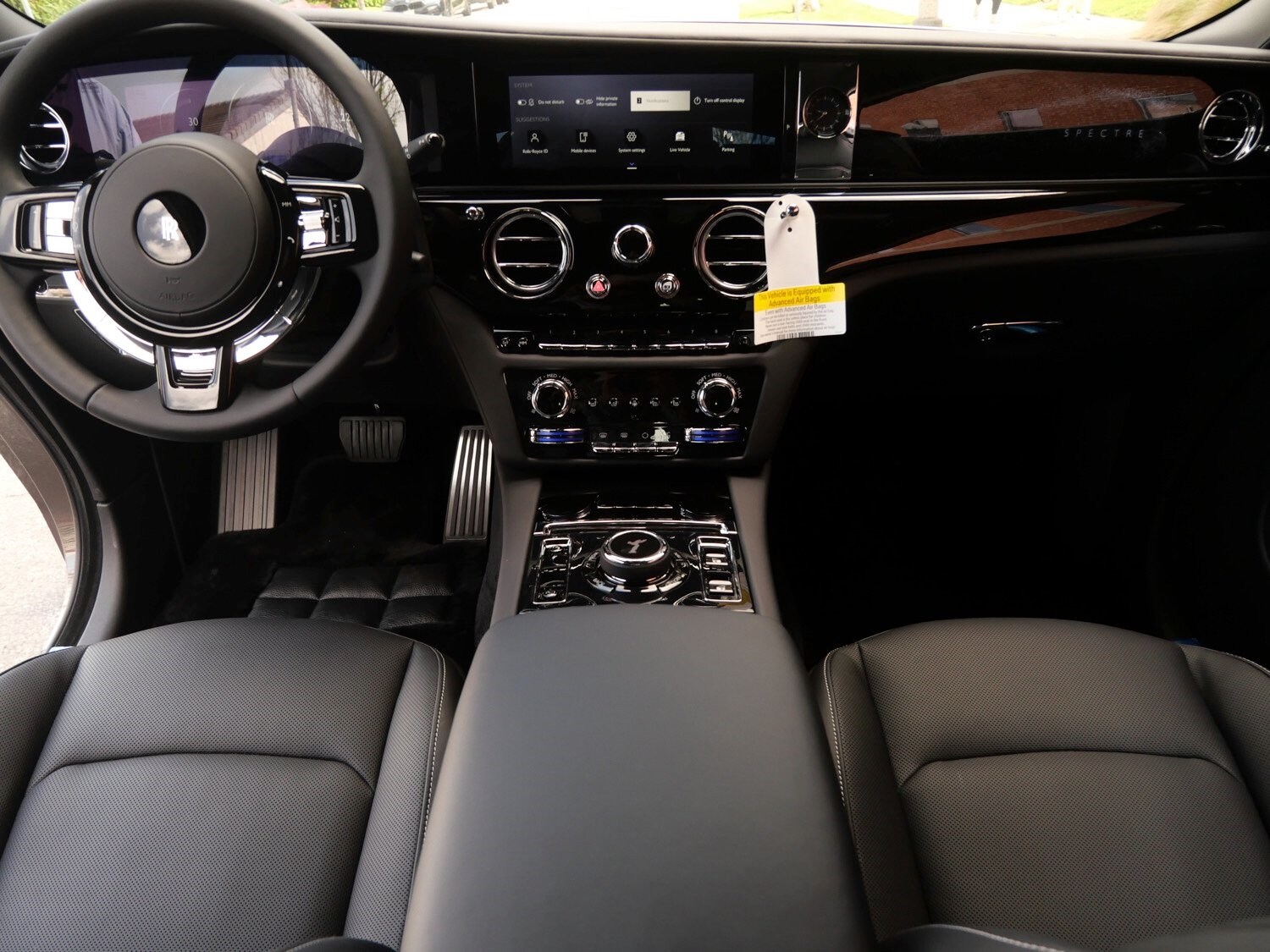 2024 Rolls Royce Spectre photo 4