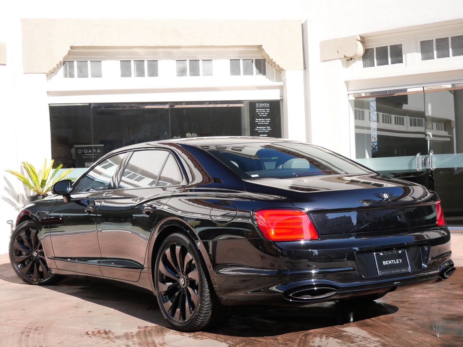 2026 Bentley Flying Spur photo 2