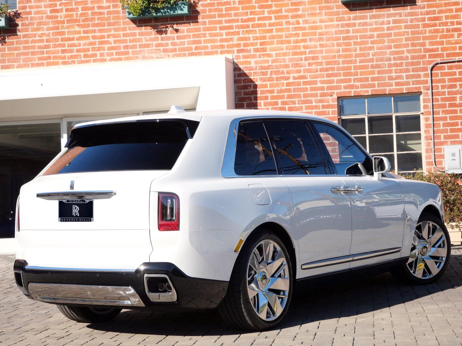 New 2027 Rolls-Royce Cullinan SUV