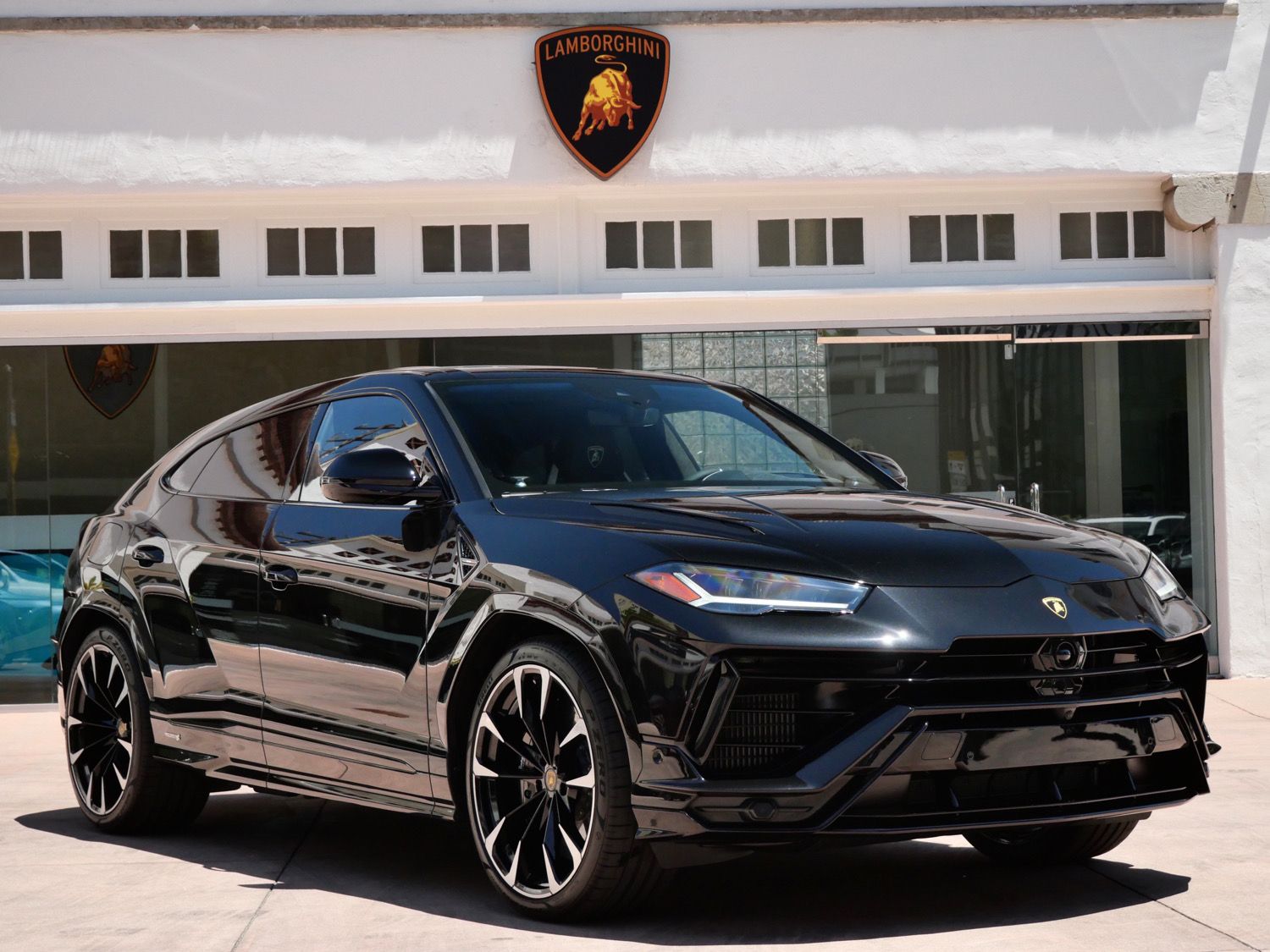 2024 Lamborghini Urus 4.0 V8 S's photo