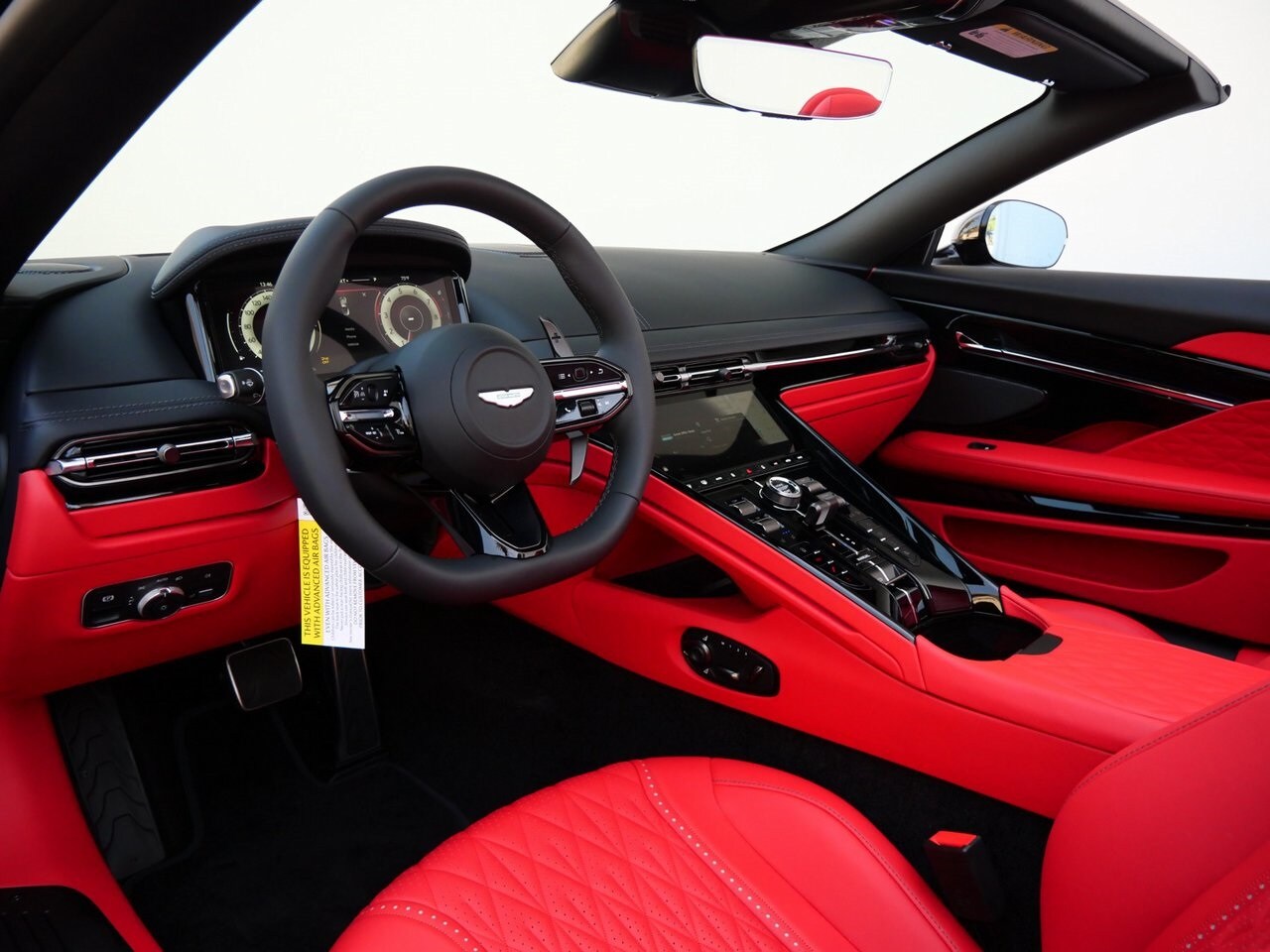 2026 Aston Martin DB12 AM5 photo 3