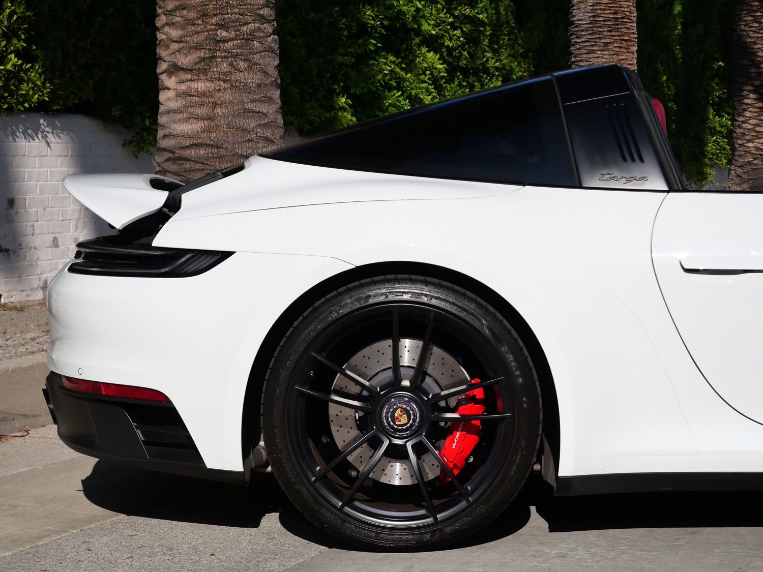 2024 Porsche 911 Targa 4 GTS photo 4