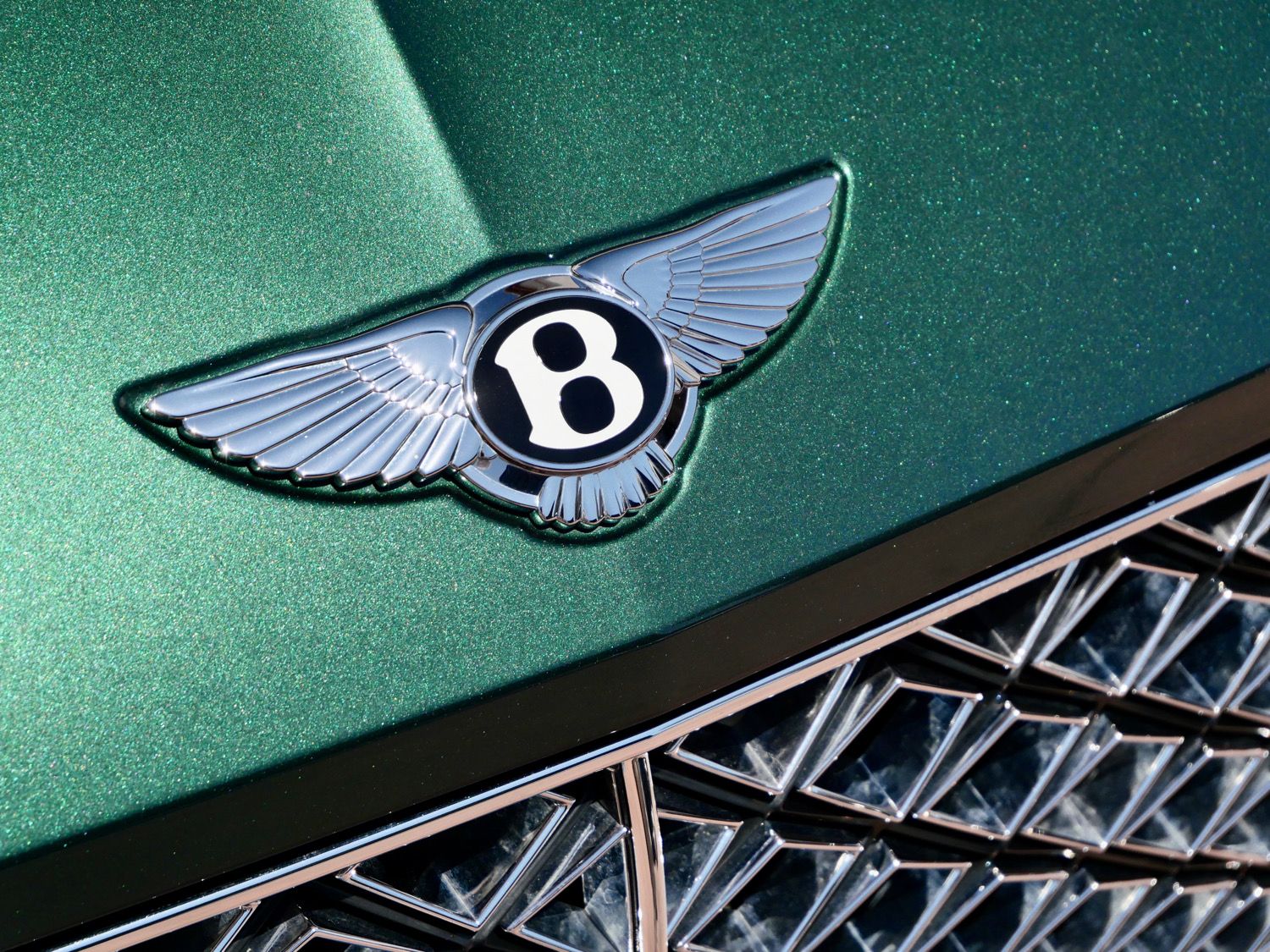 2022 Bentley Continental GTC V8 Mulliner photo 3