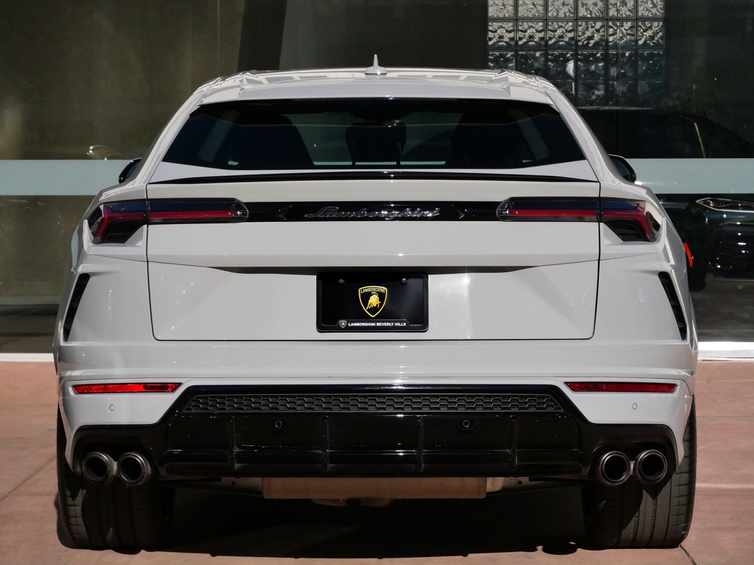 2022 Lamborghini Urus photo 4