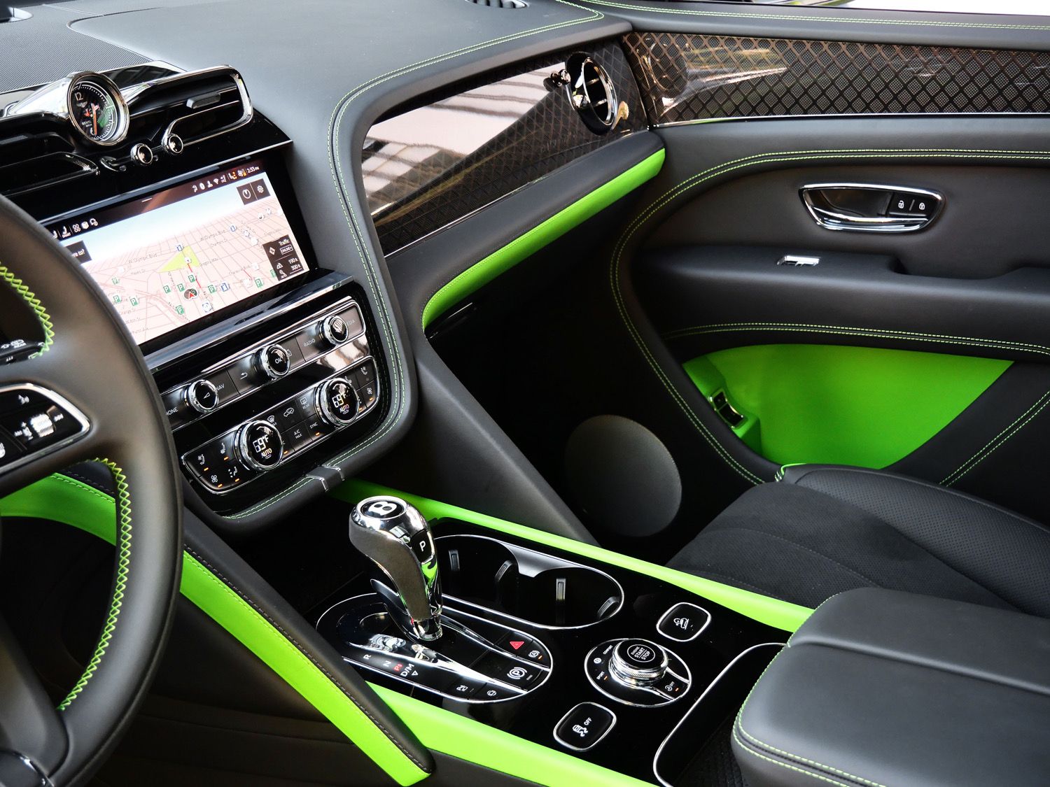 2025 Bentley Bentayga Black Edition - Photo 10