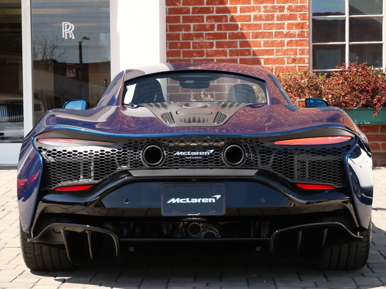 2023 McLaren Artura Performance photo 4