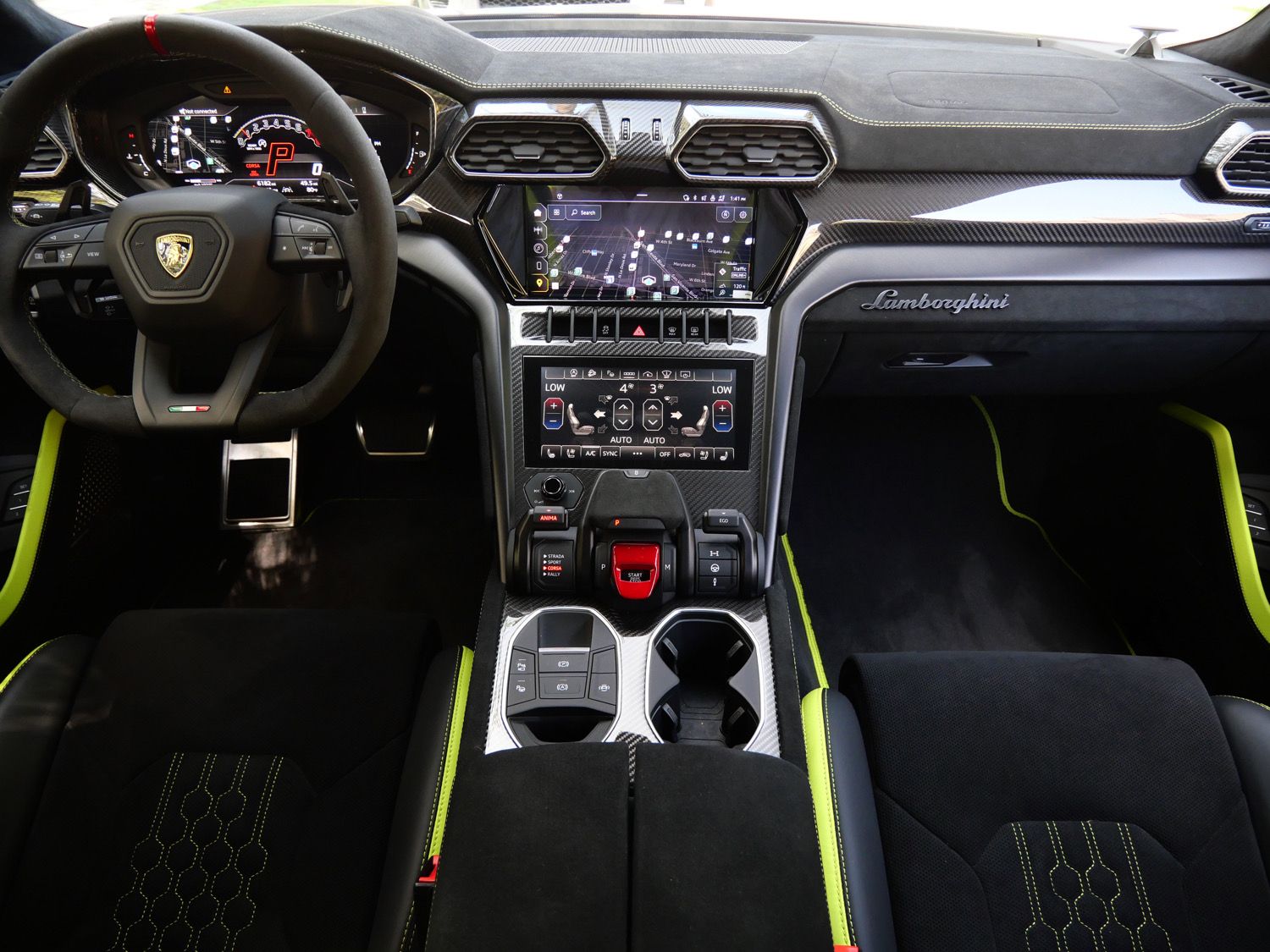 2024 Lamborghini Urus Performante photo 6