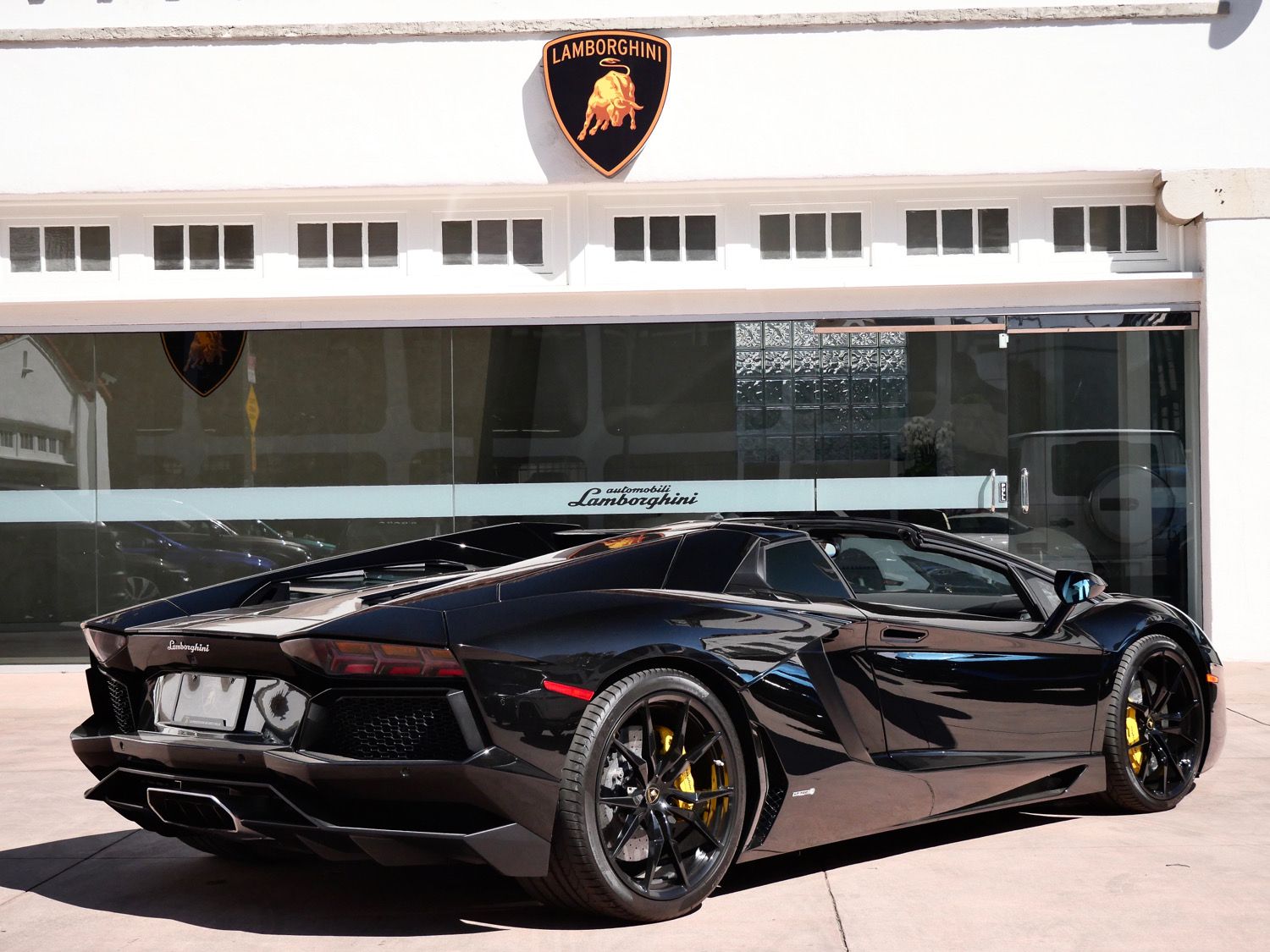 2014 Lamborghini Aventador LP700-4 photo 2