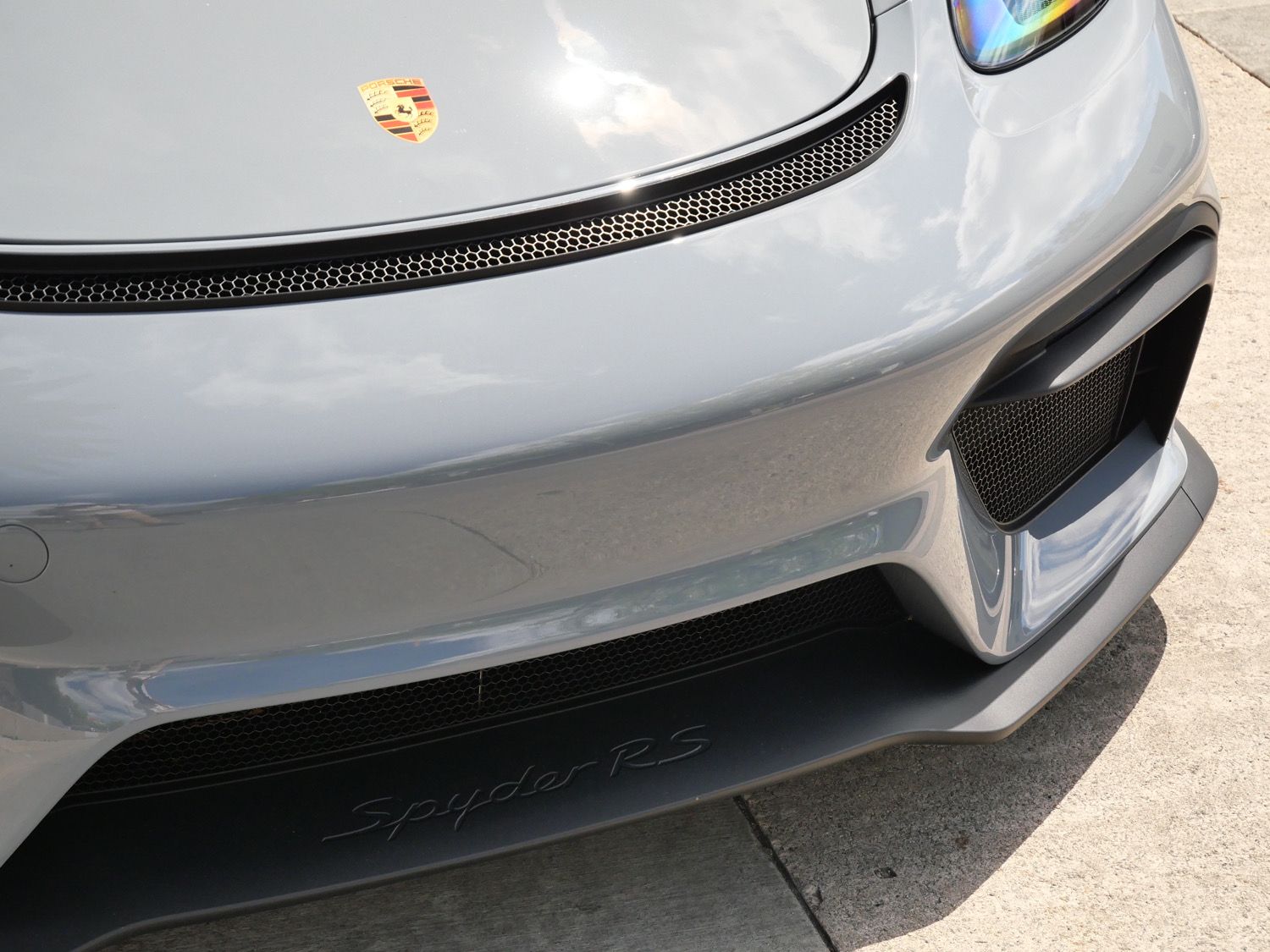 2024 Porsche 718 Spyder RS photo 3