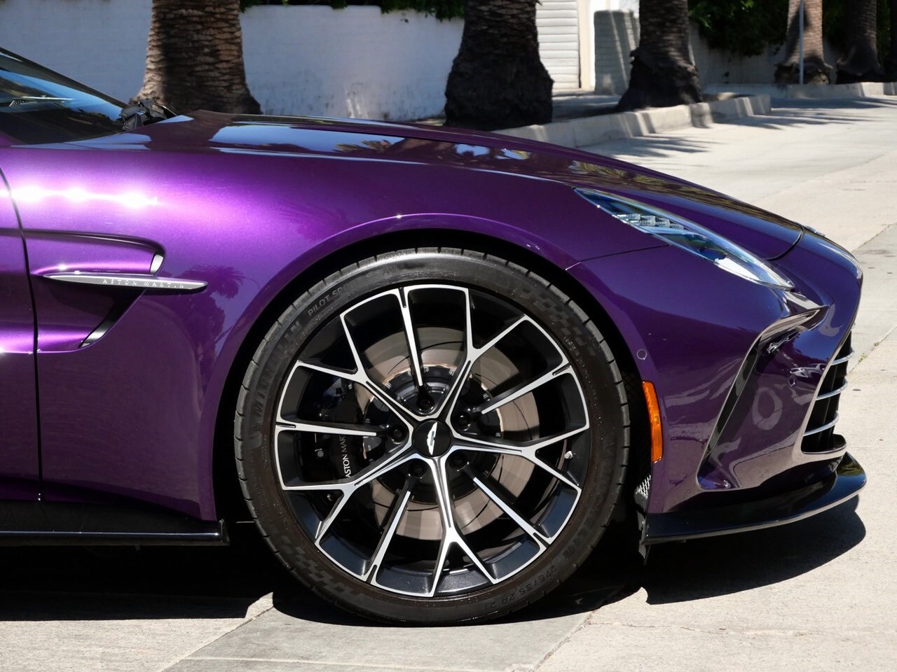 2025 Aston Martin Vantage AM6 photo 4