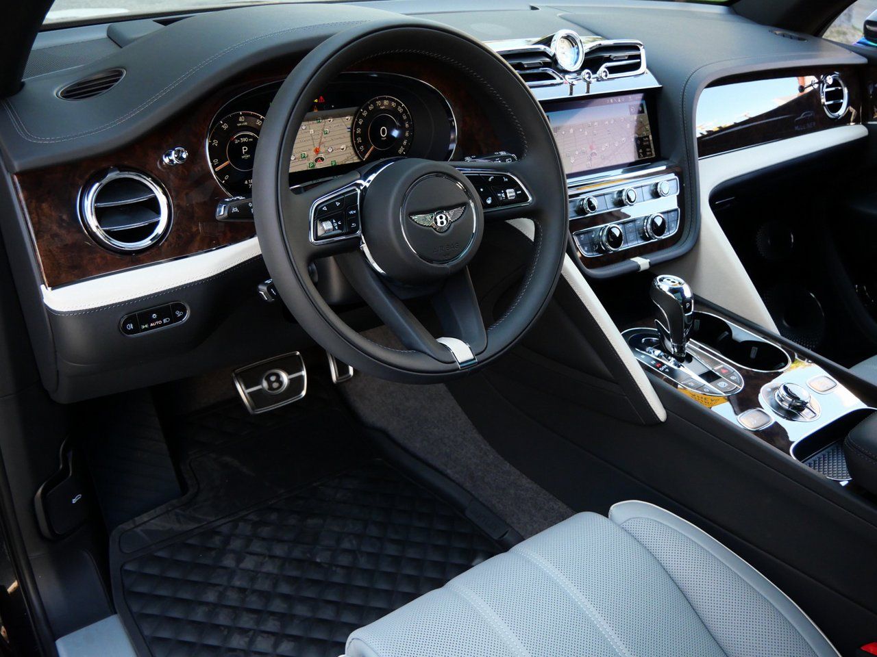 2025 Bentley Bentayga Mulliner - Photo 13