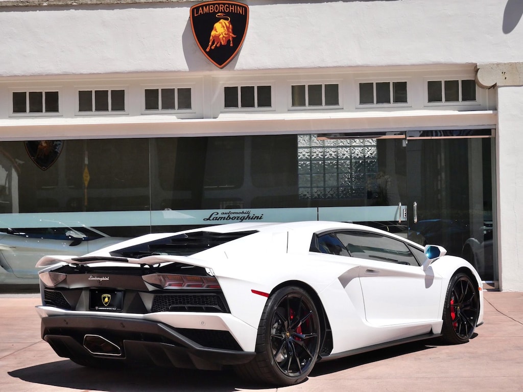 Used 2018 Lamborghini Aventador S Coupe