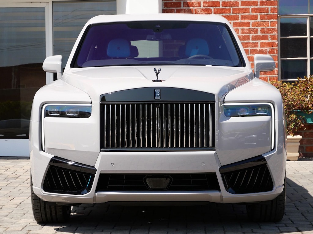 New 2027 Rolls-Royce Black Badge Cullinan . SUV