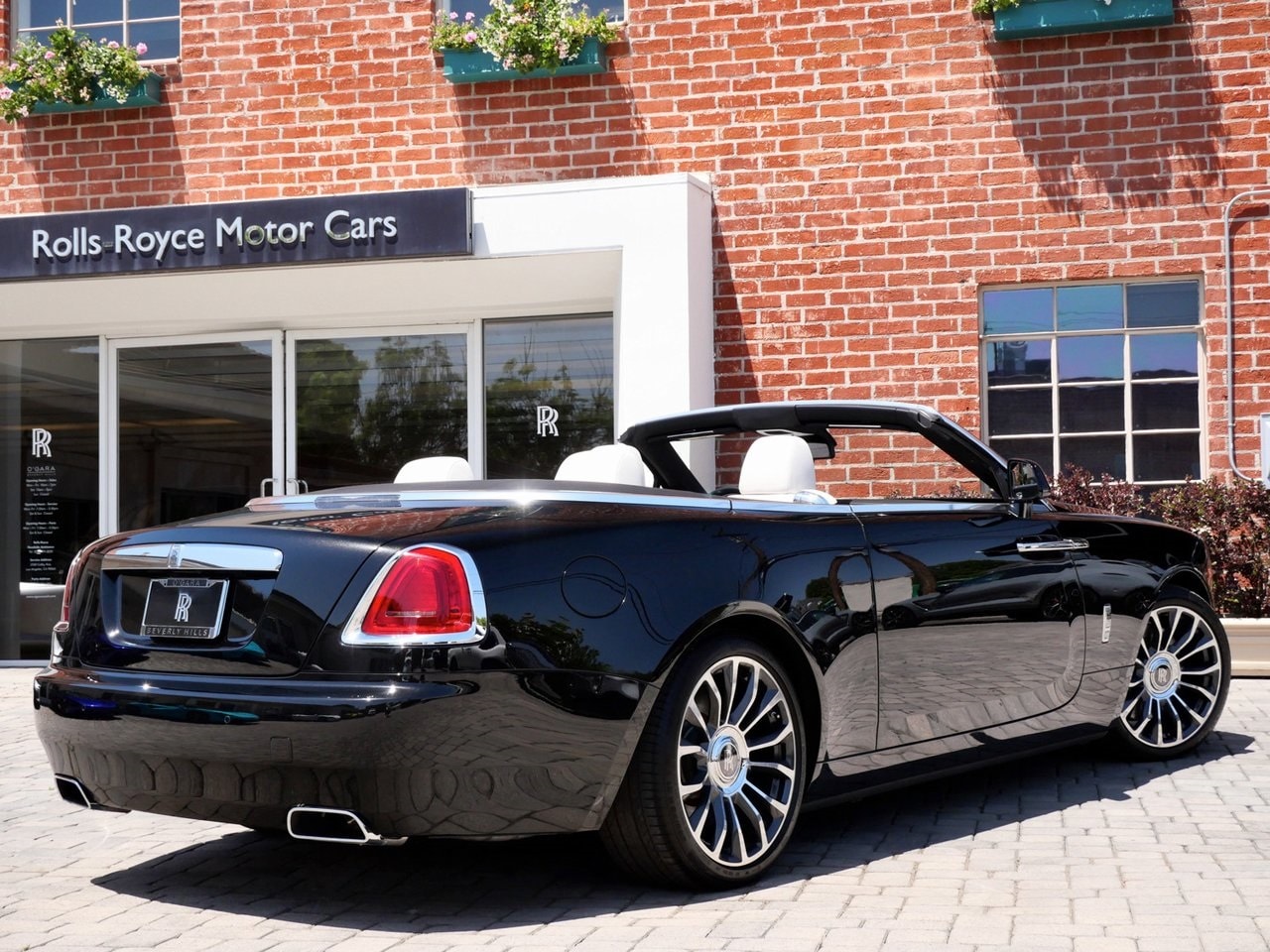 Certified 2019 Rolls-Royce Dawn Base with VIN SCA666D50KU117999 for sale in Beverly Hills, CA