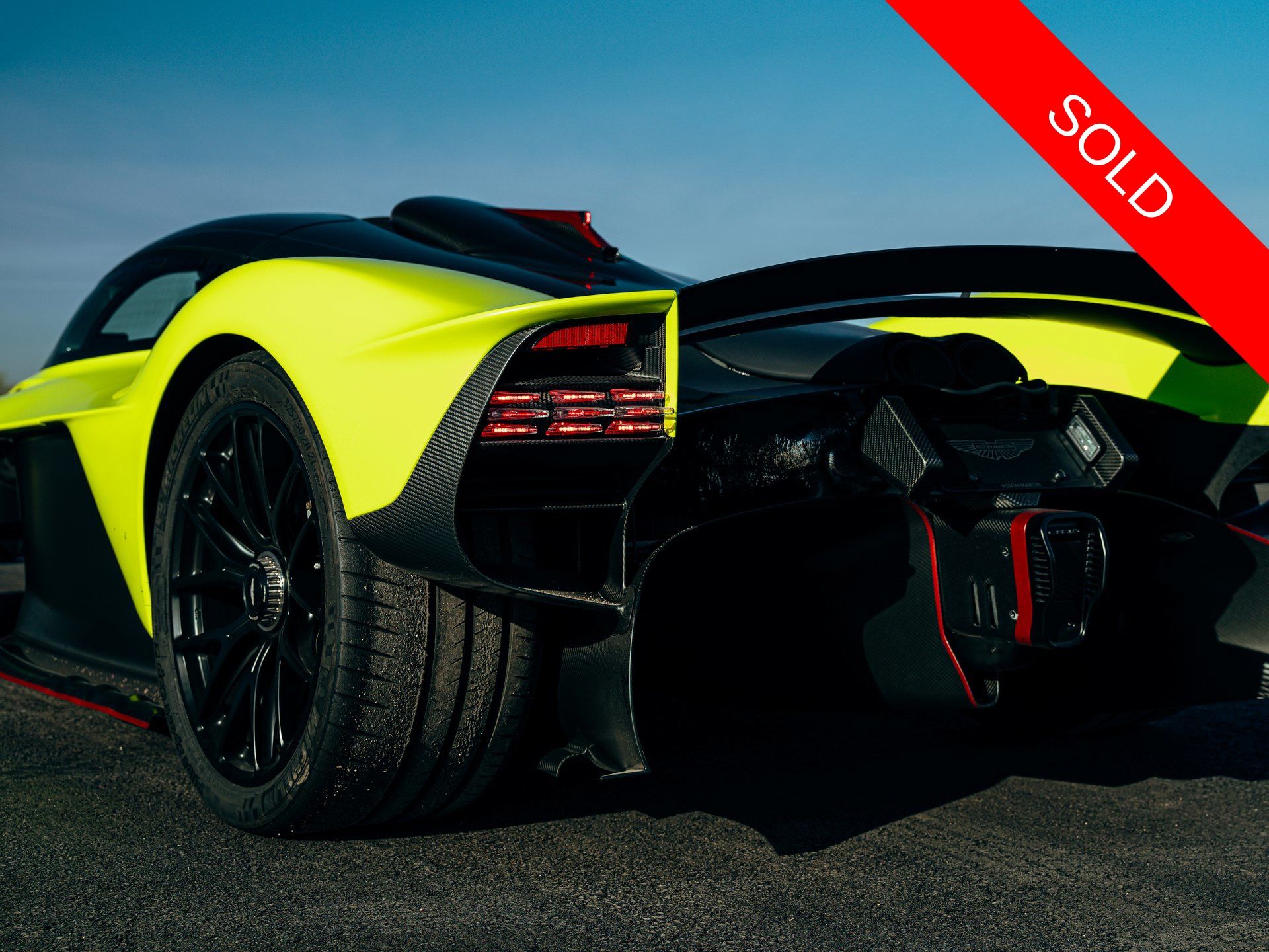 2024 Aston Martin Valkyrie photo 6