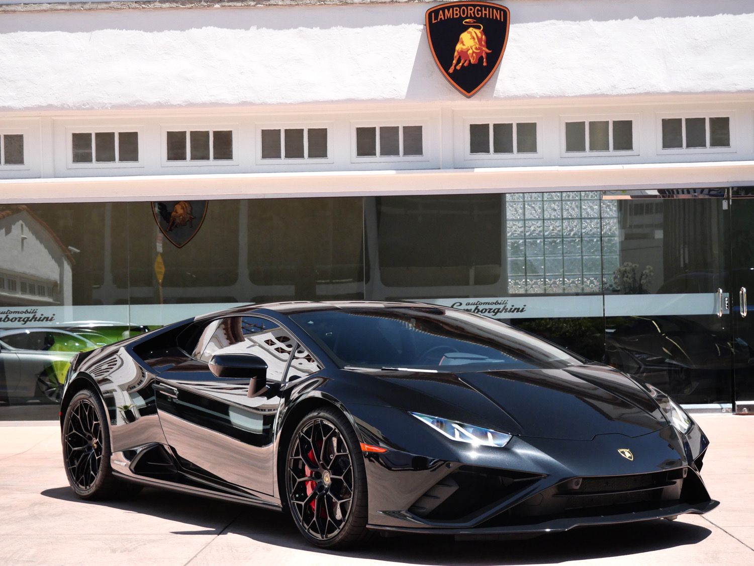 2023 Lamborghini Huracan EVO Coupe's photo