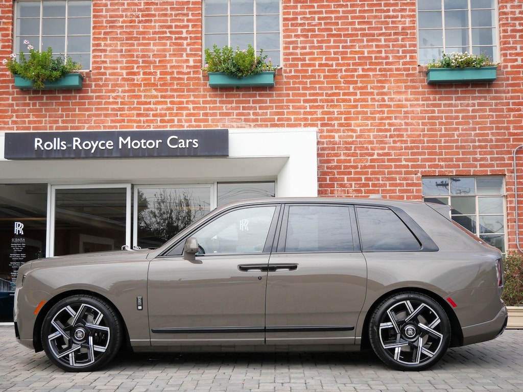 New 2027 Rolls-Royce Black Badge Cullinan SUV